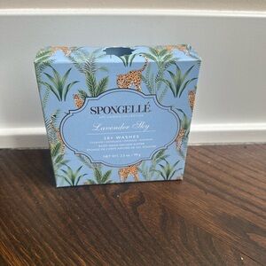 Spongellé Lavender Sky Art Chinois Collection Body Wash Infused Buffer